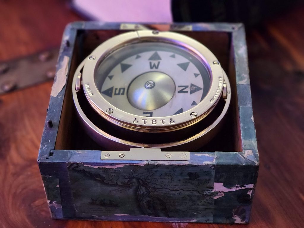 E.S. Ritchie & Sons Boston Nautical Box Ship Compass 1925